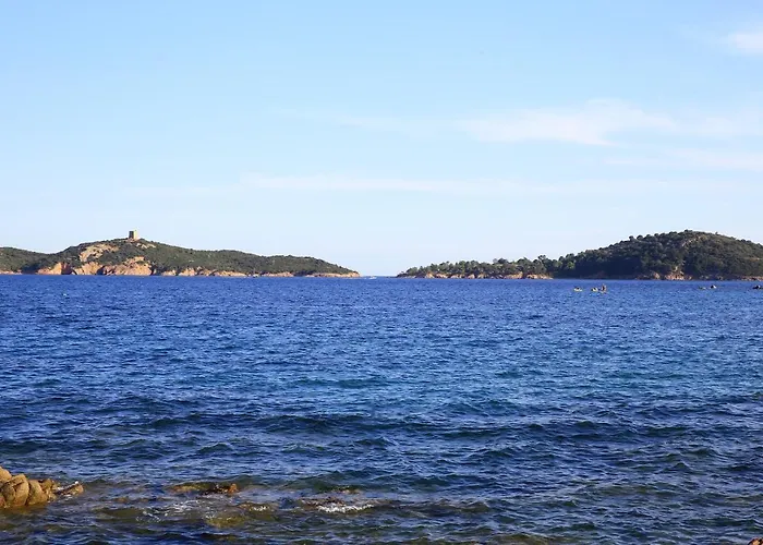 Du Golfe Pinarello 3* Pinarellu